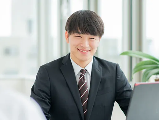 働く仲間を知る
