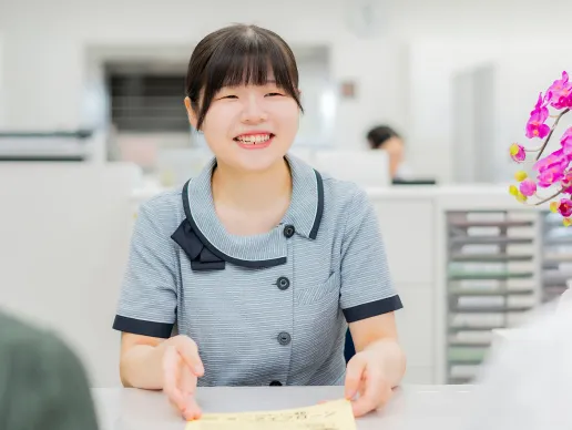働く仲間を知る